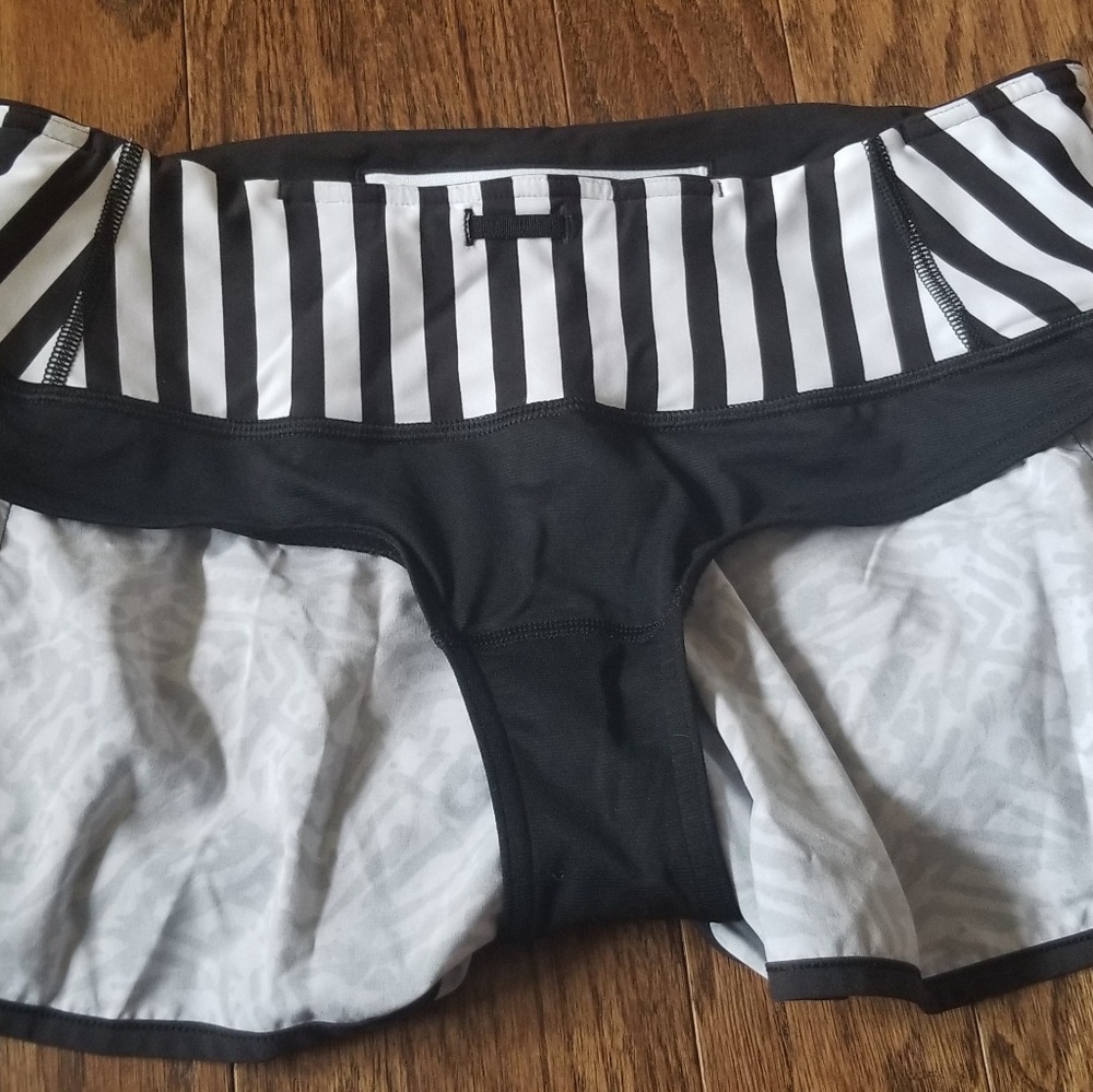 Lululemon Speed Shorts - Picture 3 of 3